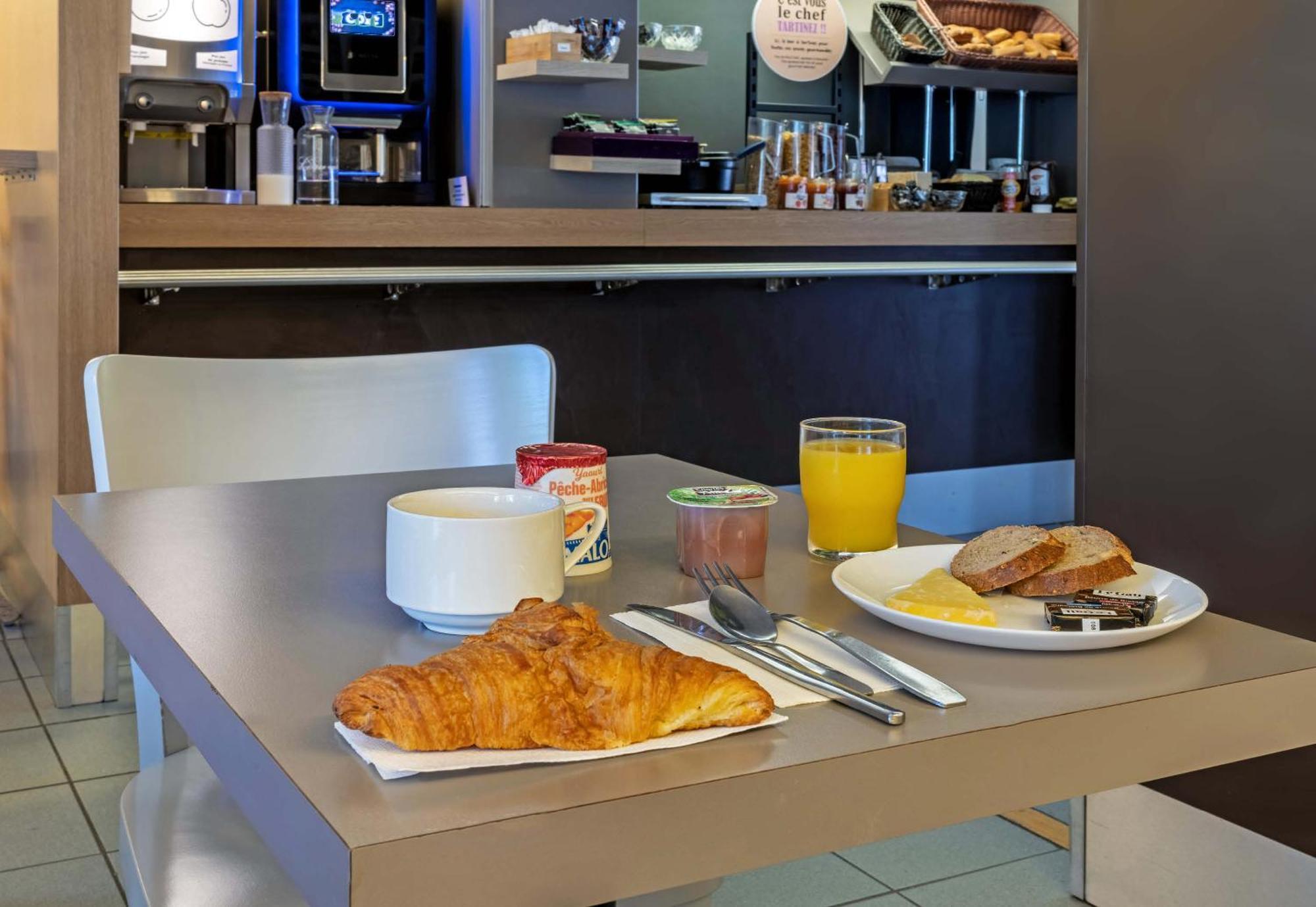 B&B Hotel Morlaix サン・マルタン・デ・シャン エクステリア 写真