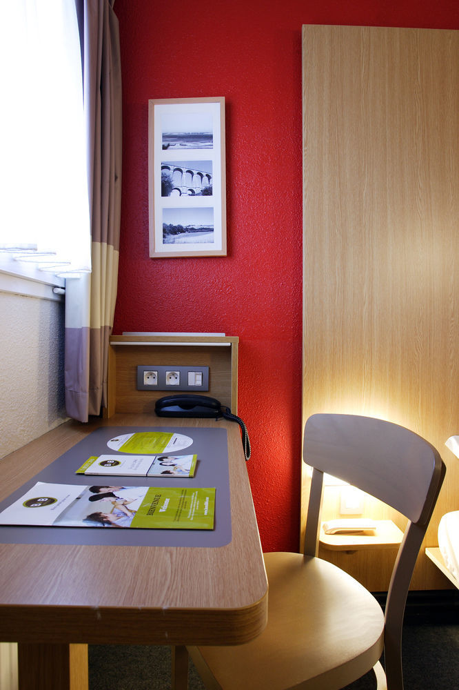 B&B Hotel Morlaix サン・マルタン・デ・シャン エクステリア 写真